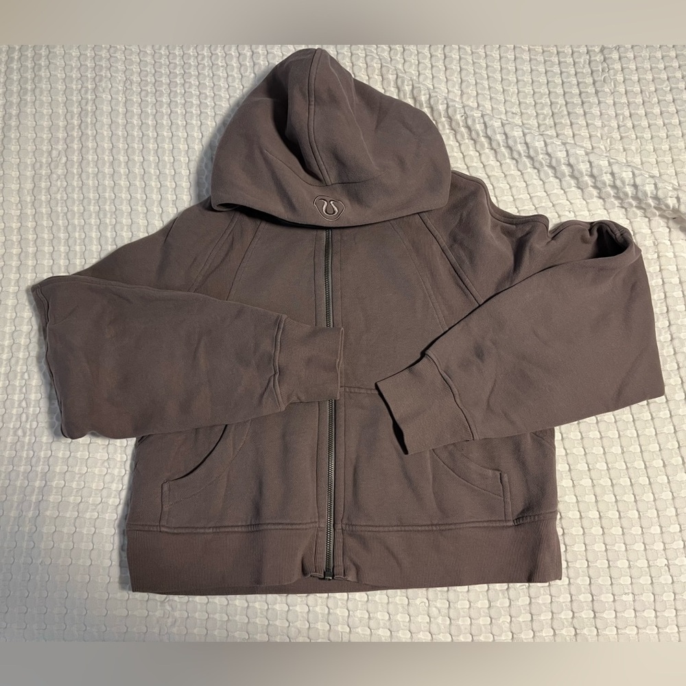 Lululemon full zip scuba